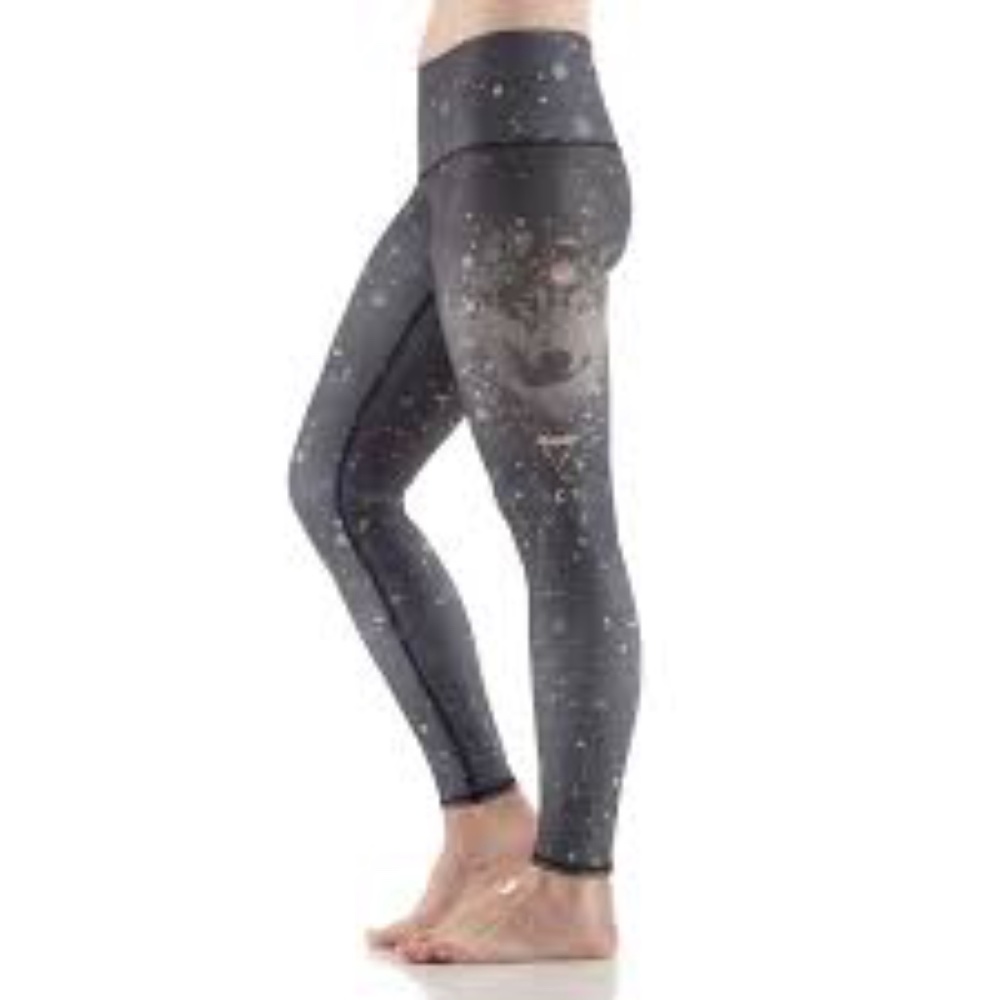 Run with the wolf Teeki leggings